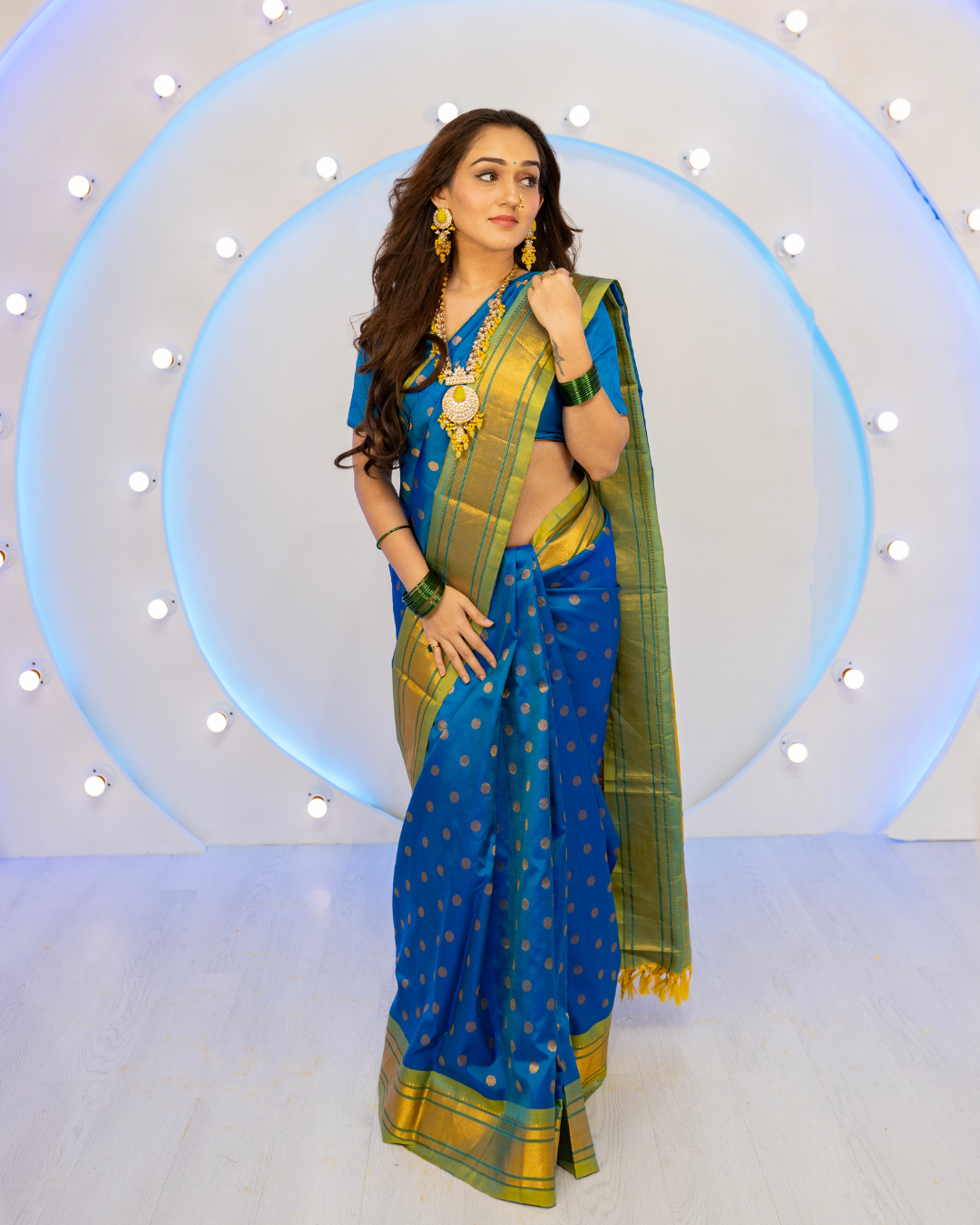 How to Wear a Paithani Saree to Look Slim: Tips and Tricks