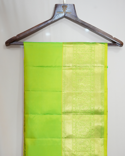 Turquoise Blue Gadwal Pure Silk Saree with Contrasting Border