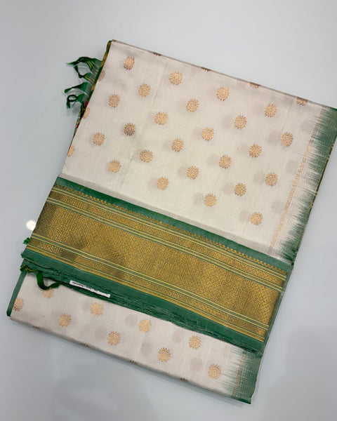 White Pure silk traditional maharani paithani