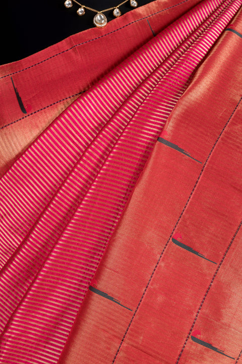 Pink Lining Triple Muniya Pure Silk Handwoven Saree