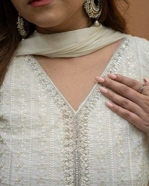 Off White Lucknowi Georgette Suit