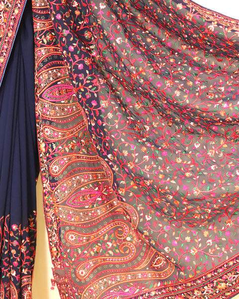 Maroon Designer Saree – A Regal Blend of Tradition