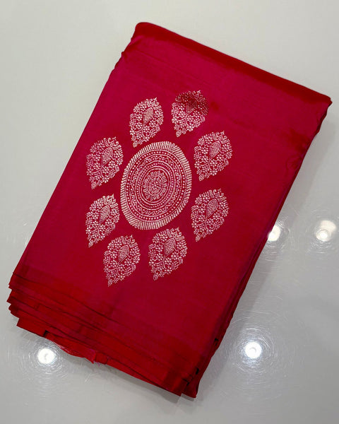Rani Pink Borderless Kanjeevaram Pure Silk Saree with Embroidered Blouse