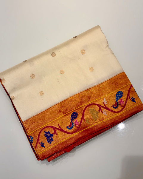 White khadiyal border heirloom Paithani