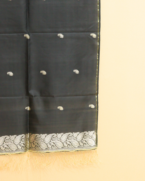 Black Banarasi Shela With Leaf Motifs